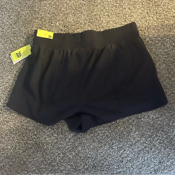 Black All In Motion Shorts Size L - Picture 4 of 6